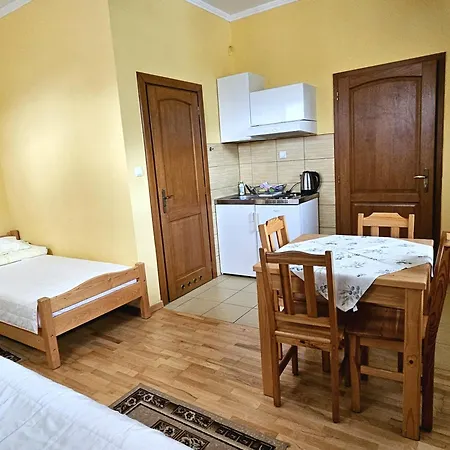 Piaskowy Zameczek Πανσιόν 3*