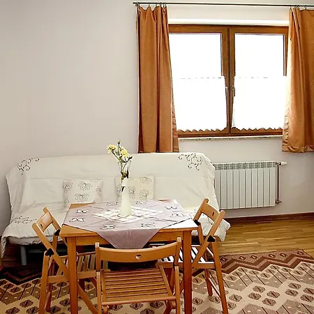 Piaskowy Zameczek 3*